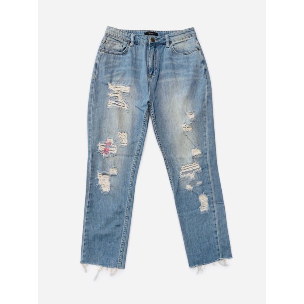 Forever 21 Curvy Straight Leg Distressed Jeans Light Wash Denim Size 27 Ripped